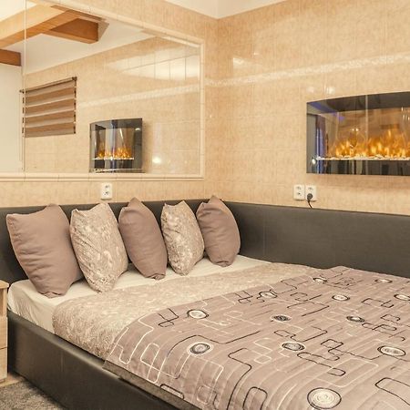 Wellness Studio! Finnish Sauna, Whirlpool, Gym & More! Prag Dış mekan fotoğraf